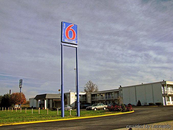 Econo Lodge Inn & Suites Terre Haute Exterior foto